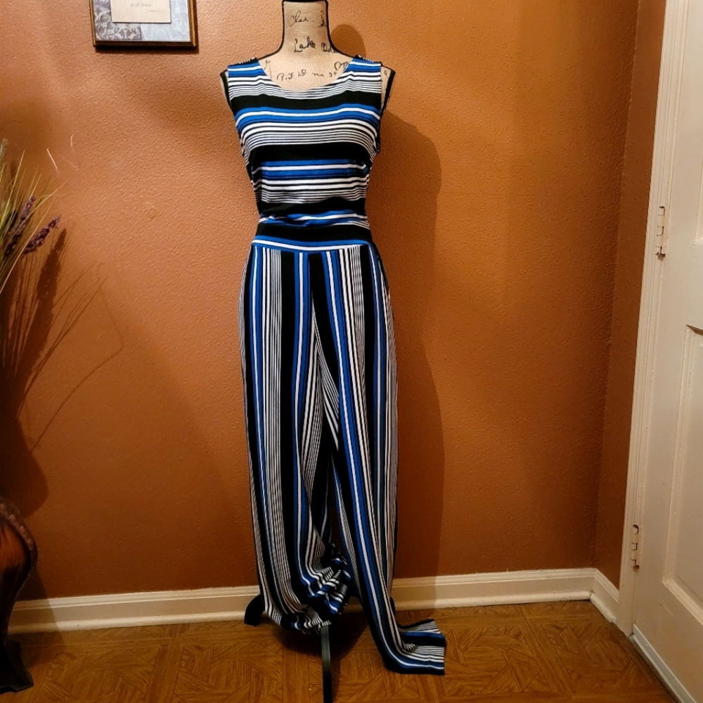 NY&CO Blue / White Stripped Jumpsuit w/ Back Out